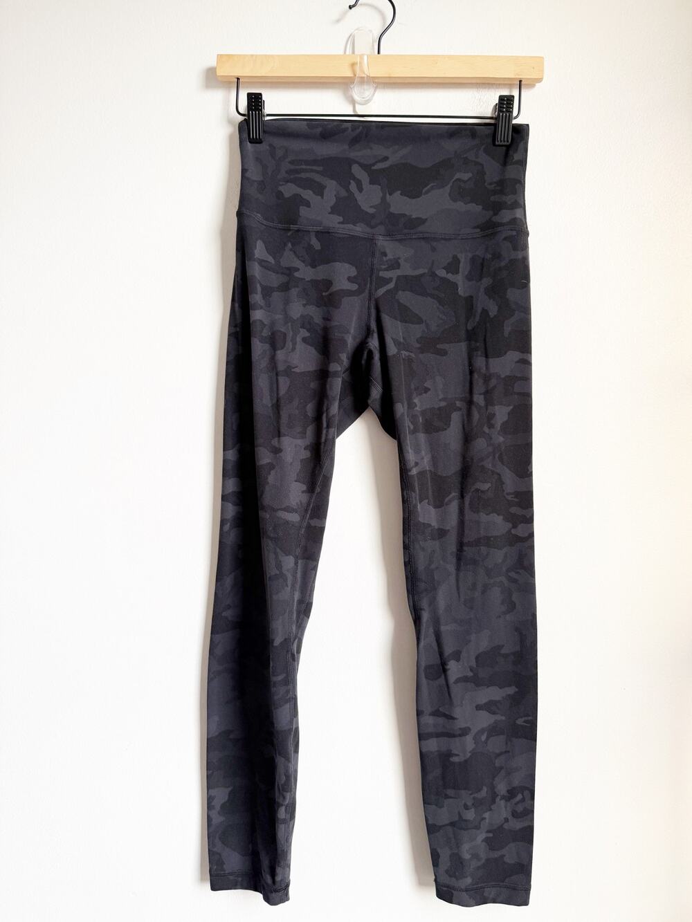 Lululemon Align Crop 25" Incognito Camo Multi Grey Small Black